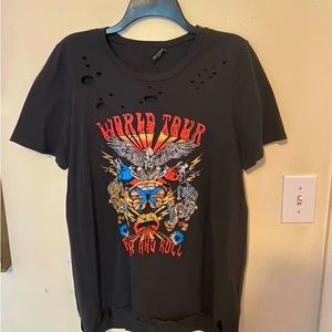 Distressed Grapgic Tee